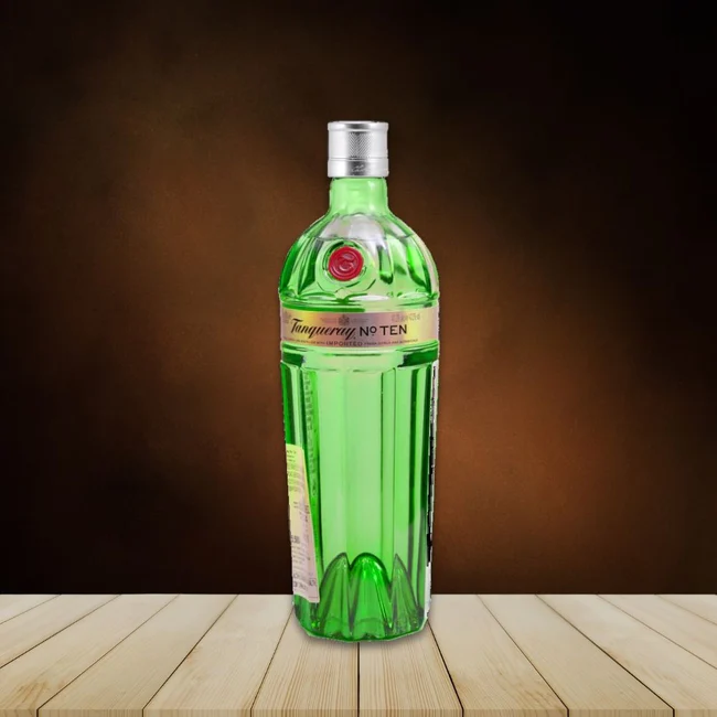 Bombay Sapphire vs Tanqueray 10