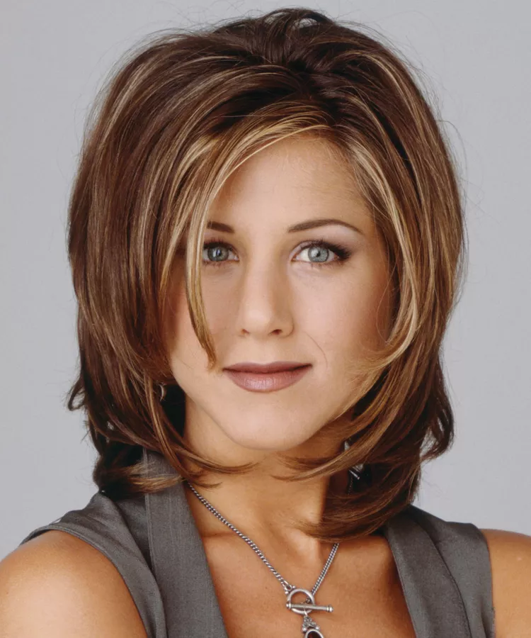 90s Hairstyles Women #1: The Rachel